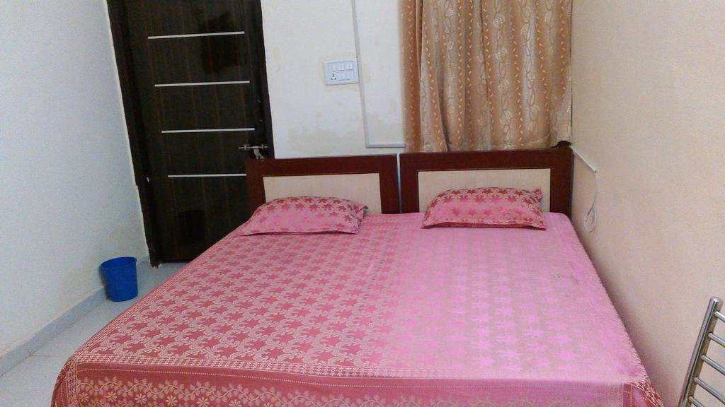 Hotel Kanishka Kānpur Rom bilde