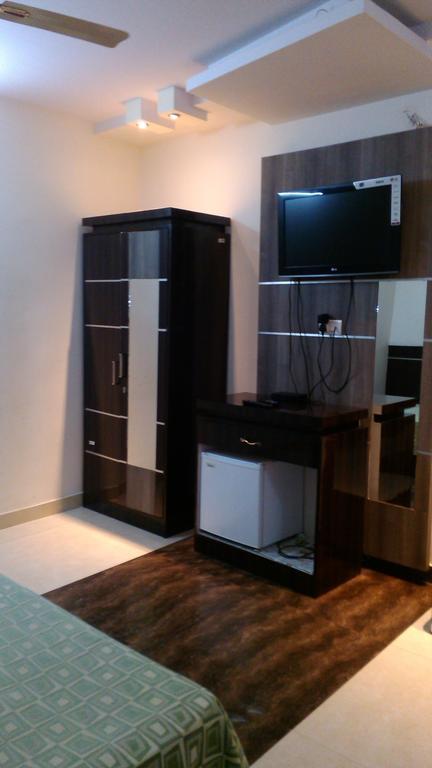 Hotel Kanishka Kānpur Rom bilde